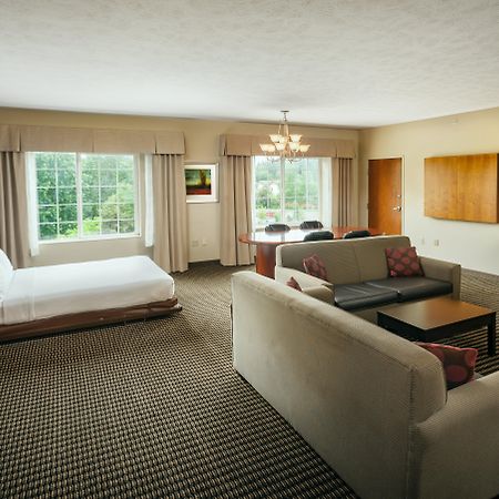 Wyndham Garden Anchorage Airport Hotel Екстериор снимка