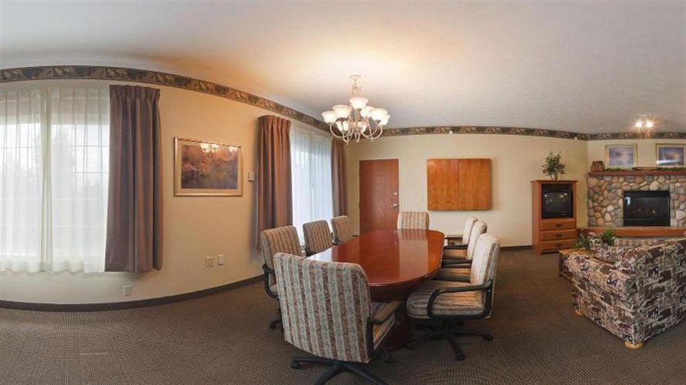 Wyndham Garden Anchorage Airport Hotel Екстериор снимка