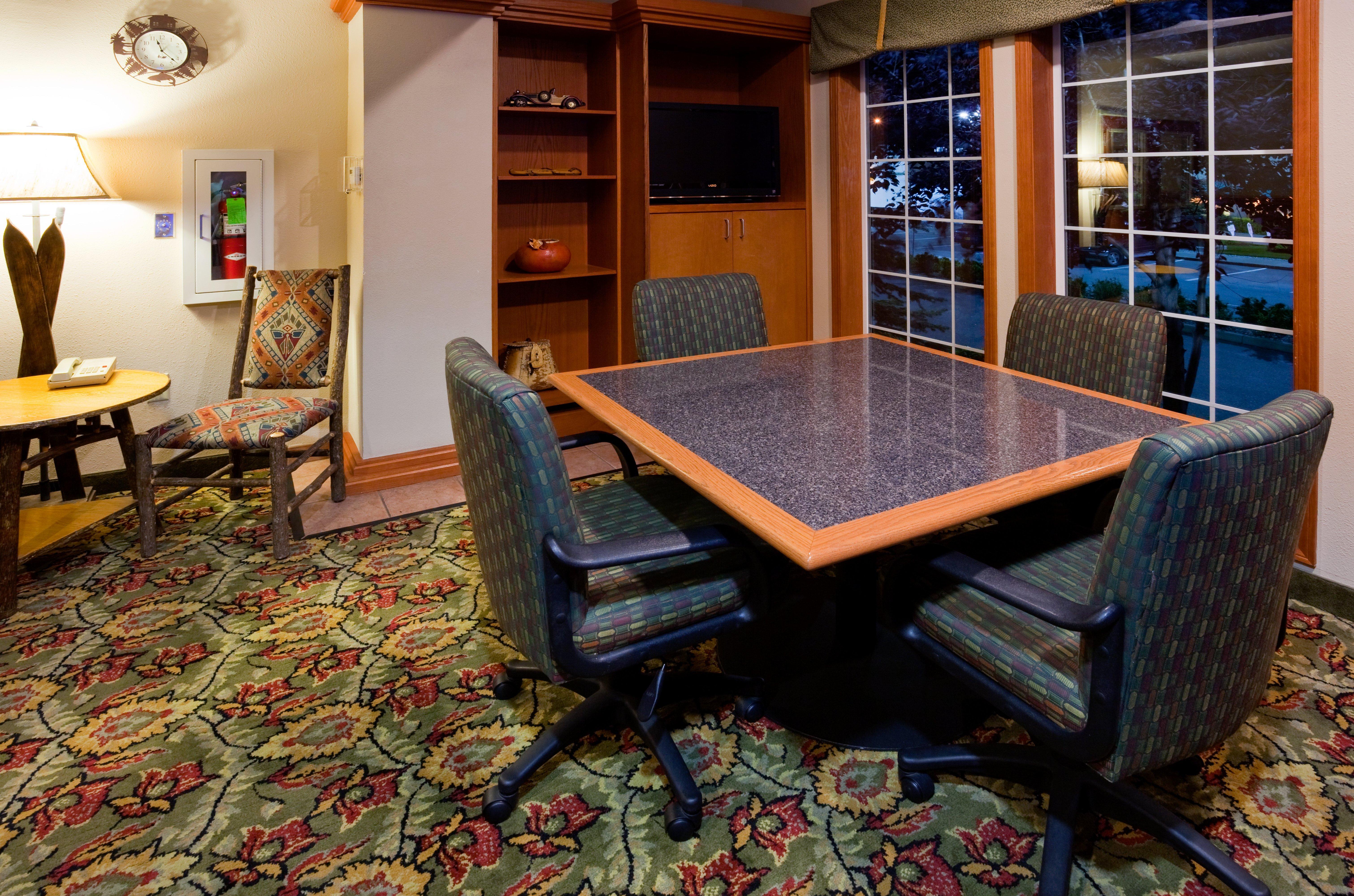Wyndham Garden Anchorage Airport Hotel Екстериор снимка
