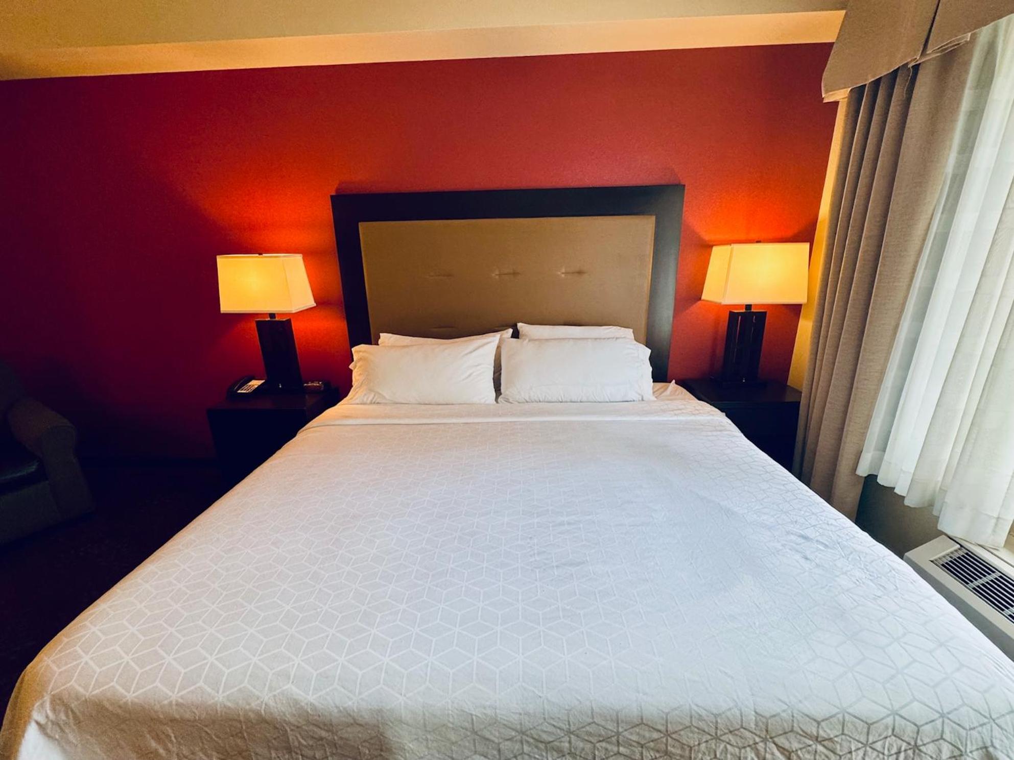 Wyndham Garden Anchorage Airport Hotel Екстериор снимка