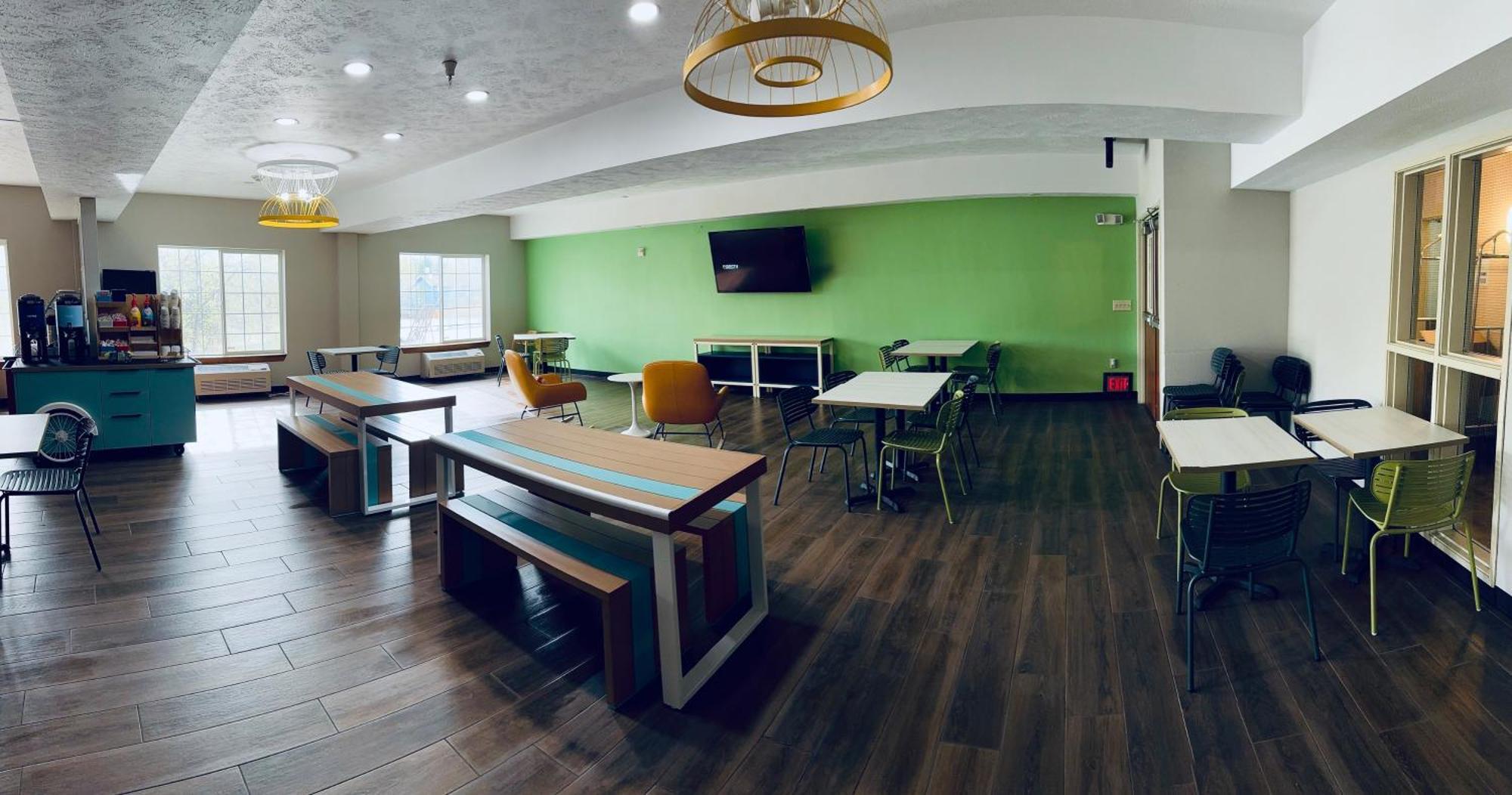 Wyndham Garden Anchorage Airport Hotel Екстериор снимка