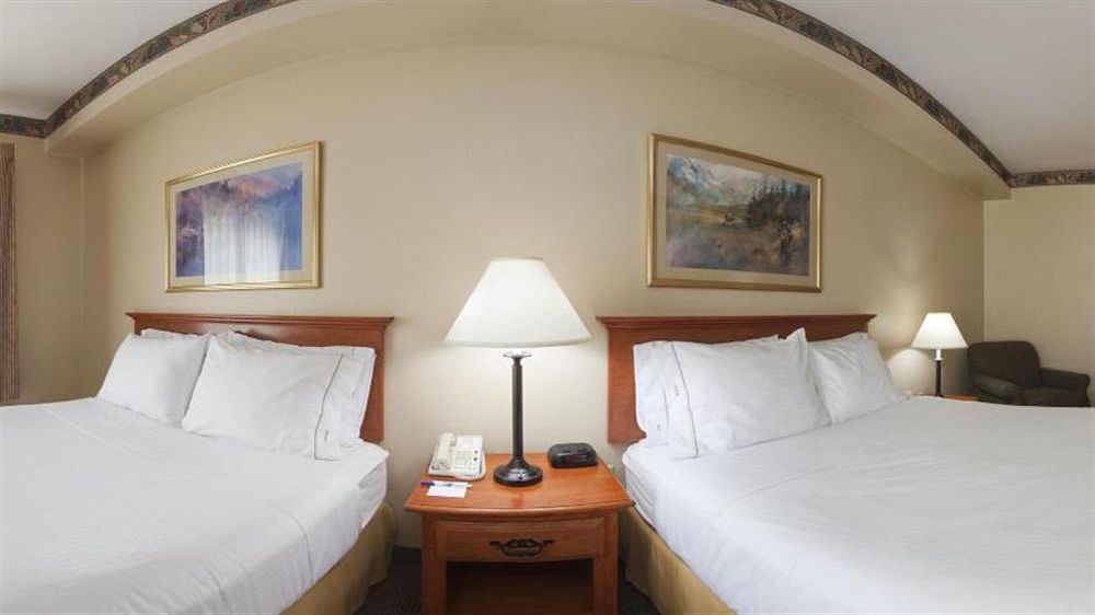 Wyndham Garden Anchorage Airport Hotel Екстериор снимка